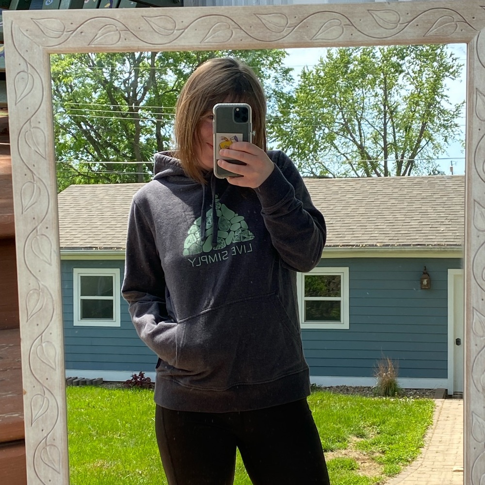 Live simply hoodie